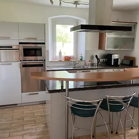 Sky Ranch 2 Br Apartment *